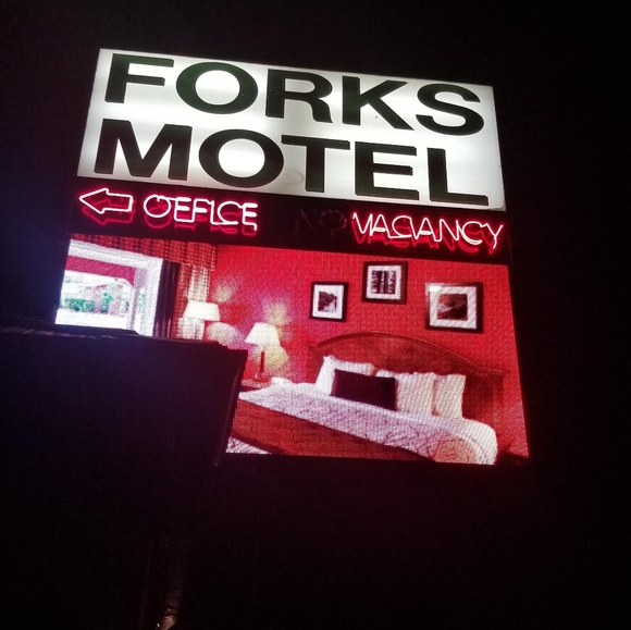 Meet your Posher, Sarah - Picture 7 of 10